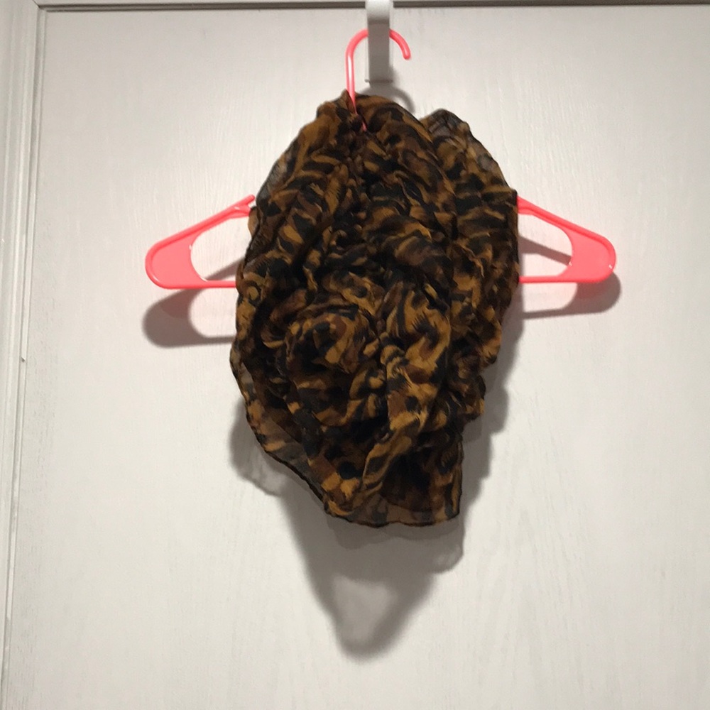 O scarf